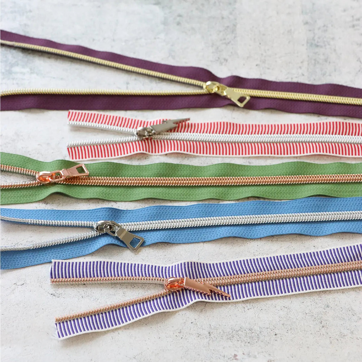 Upbeat Style Zipper Bundle