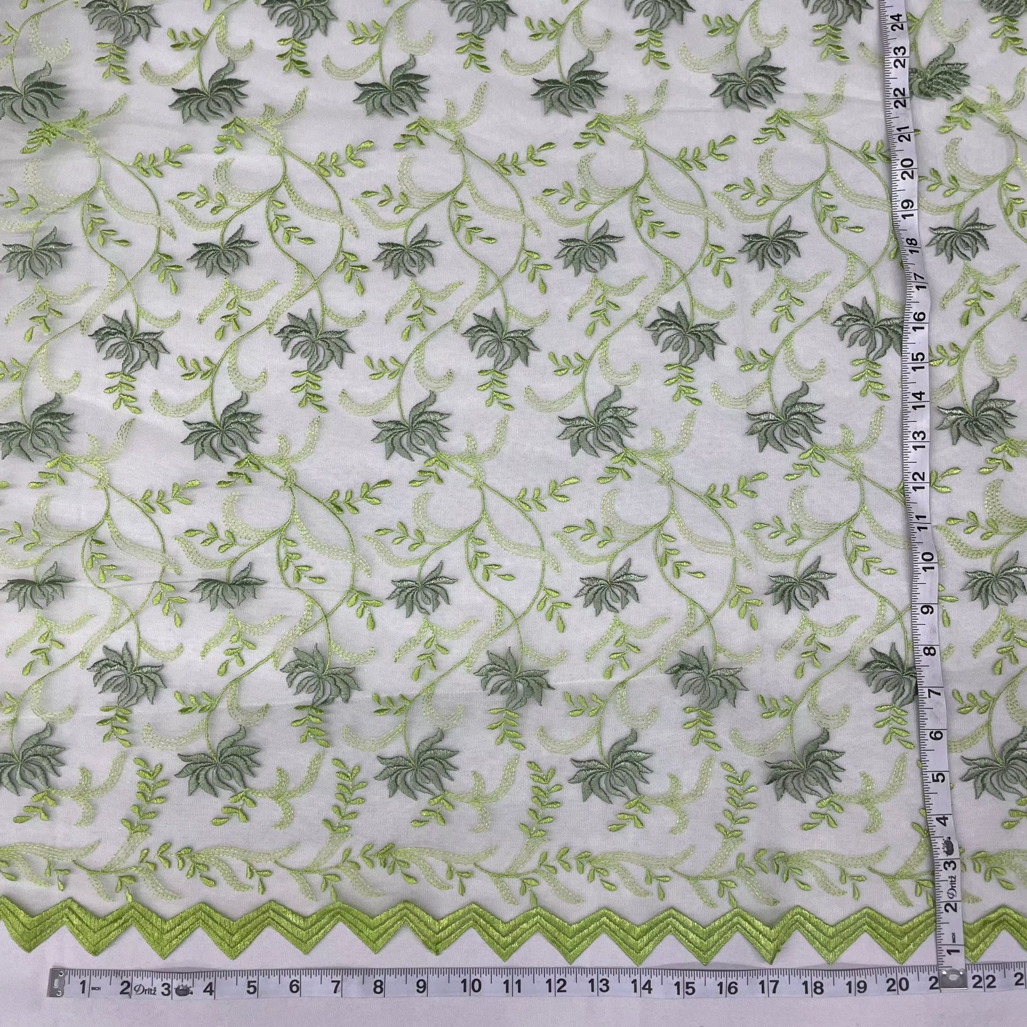 Lace Fabric Embroidered on 100% Polyester Net Mesh |