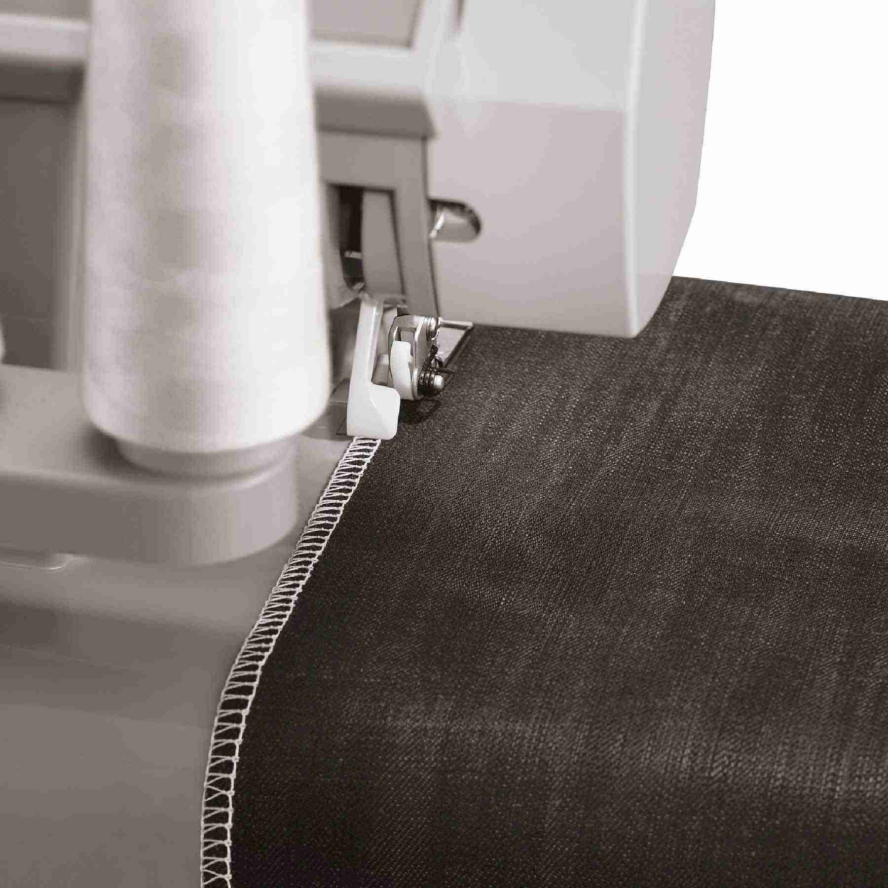 SINGER® 14HD854 Heavy Duty Serger