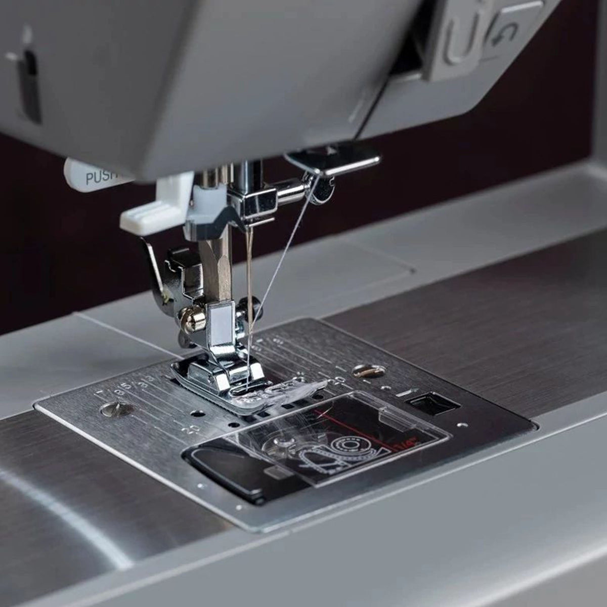 SINGER® Heavy Duty 6600C Computerized Sewing Machine