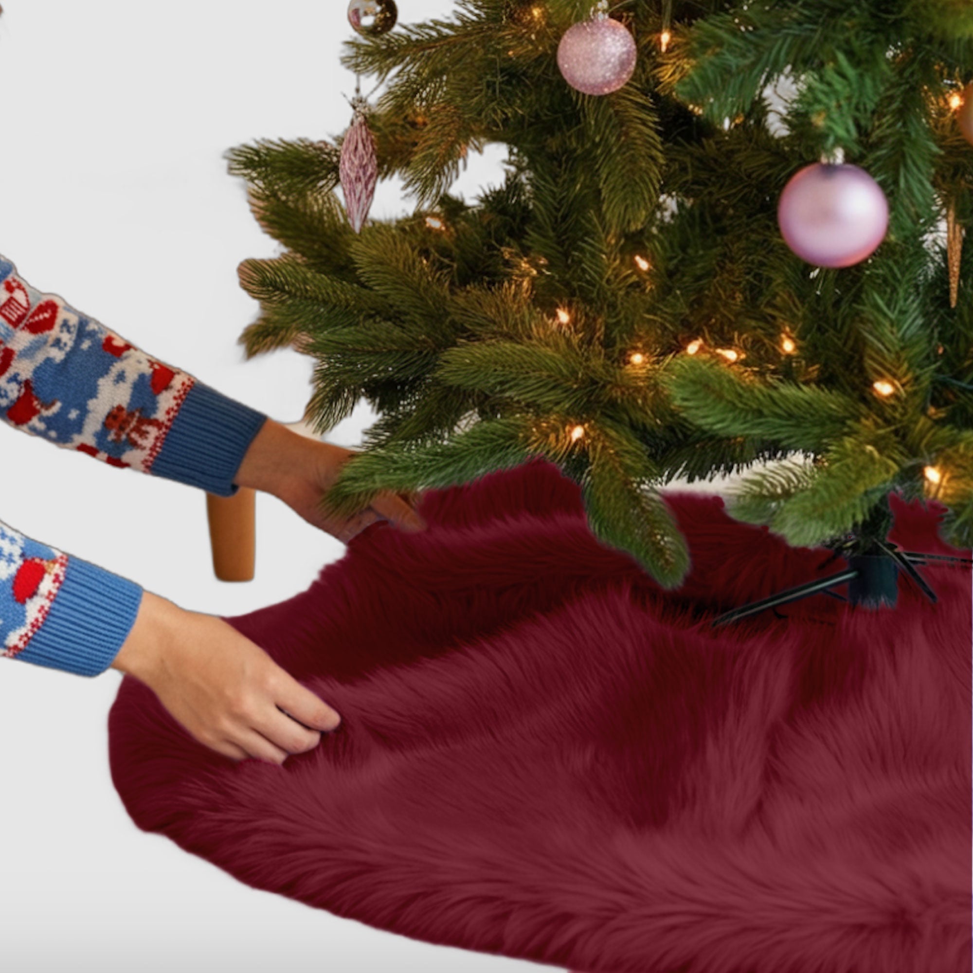 Premium Faux Fur Christmas Tree Skirt – 36 Inch Holiday Decor