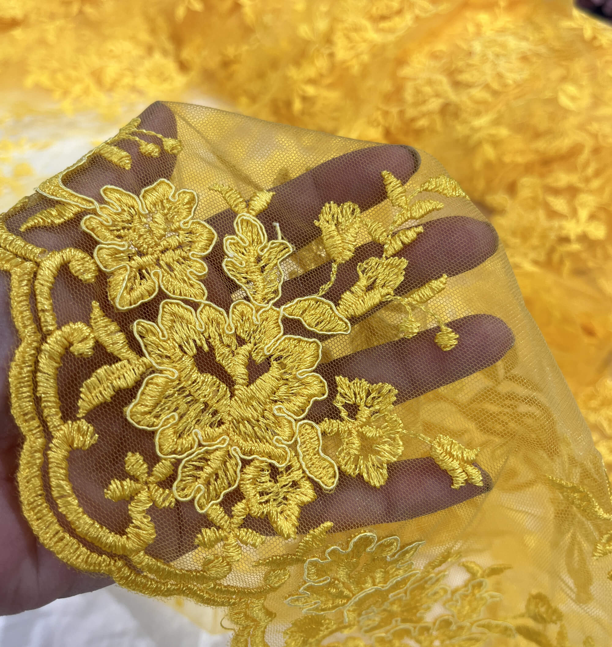 Corded Floral Lace Fabric with Scalloped Edges – Bridal & Dress Lace | Lace USA - 97154W