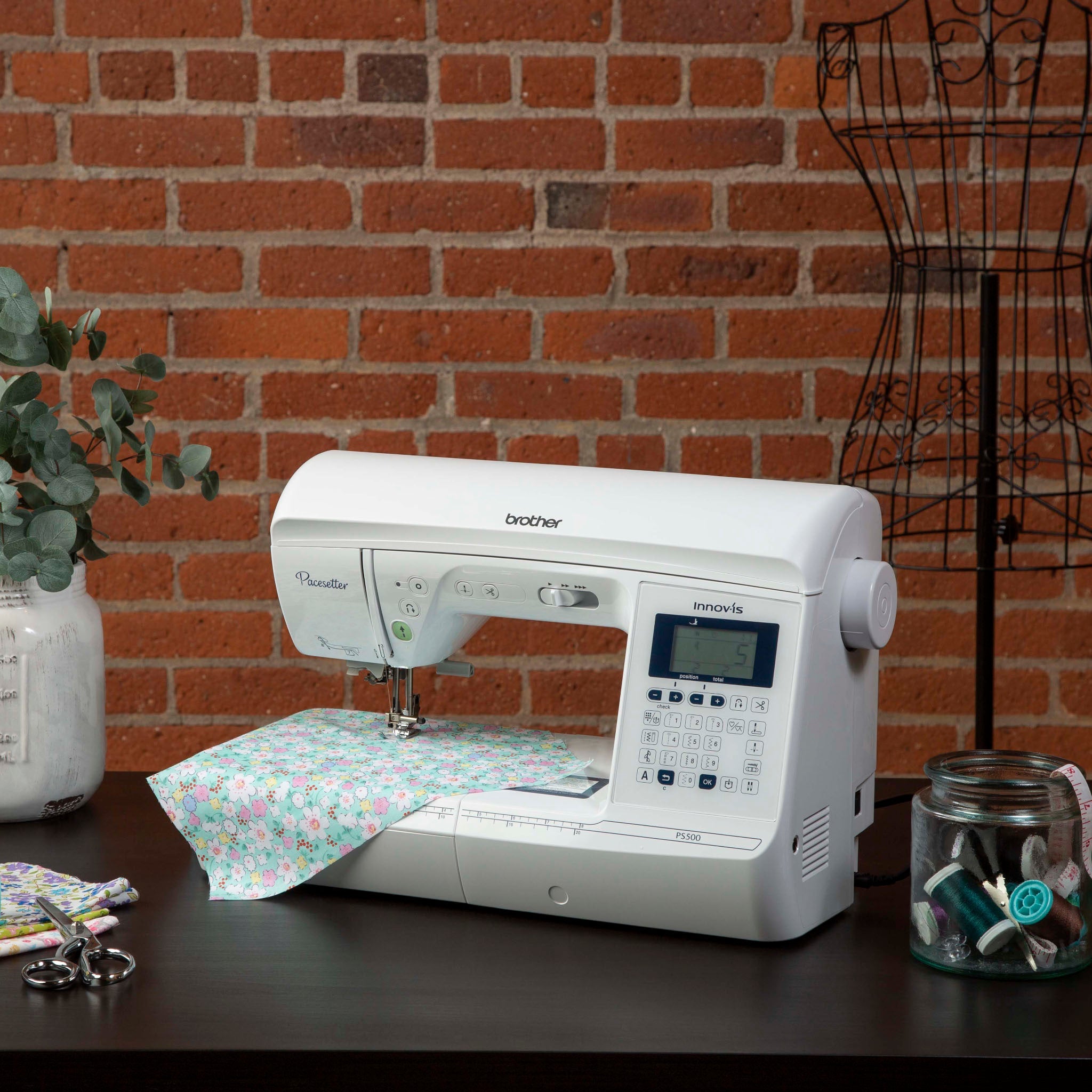 Brother Pacesetter PS500 Computerized Sewing Machine
