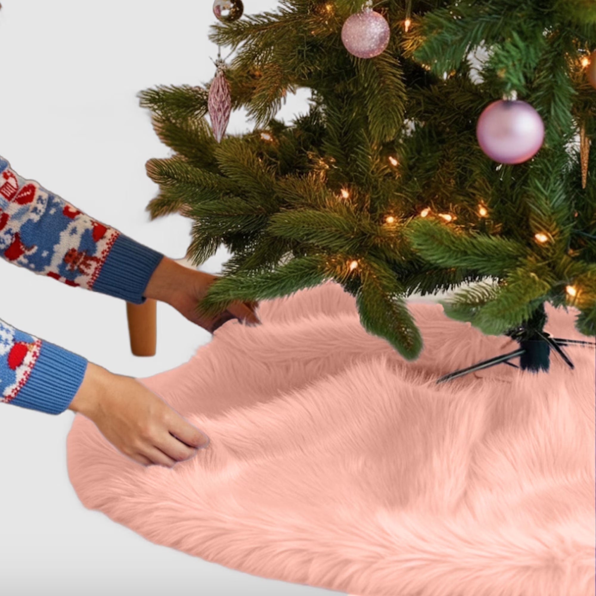 Premium Faux Fur Christmas Tree Skirt - 40" | Luxurious Decorations