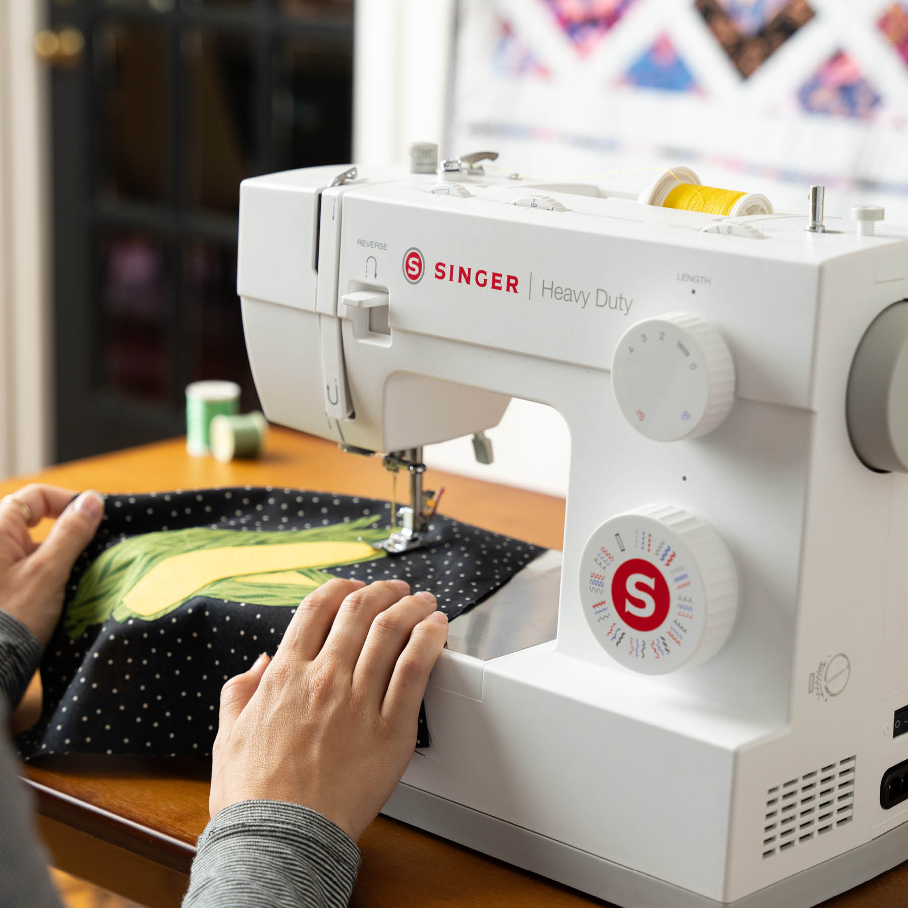 SINGER® Heavy Duty 4452 White Sewing Machine