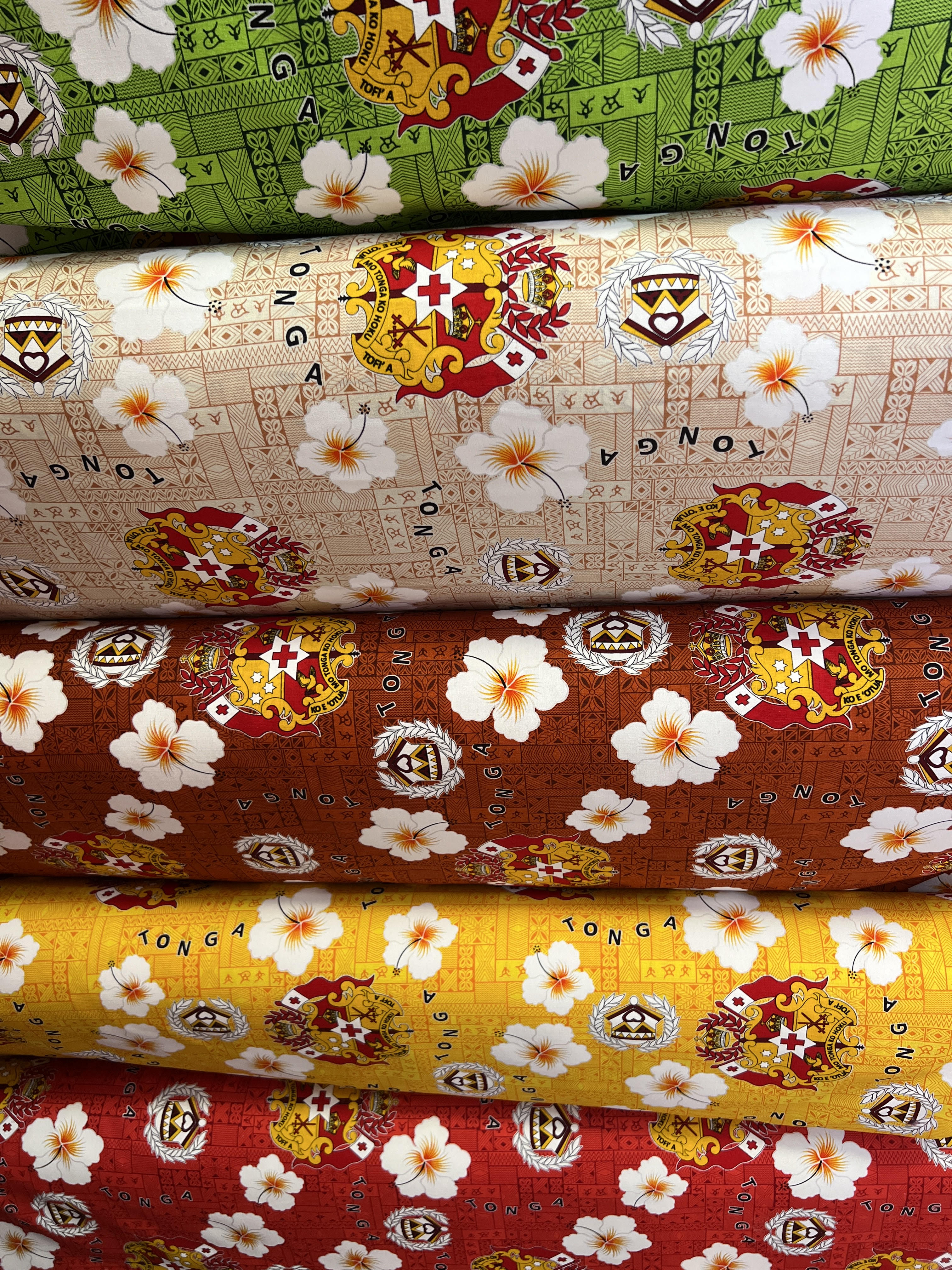 Tonga Seal Hibiscus All Over Design Cotton Light Barkcloth Fabric | Islands Fabric