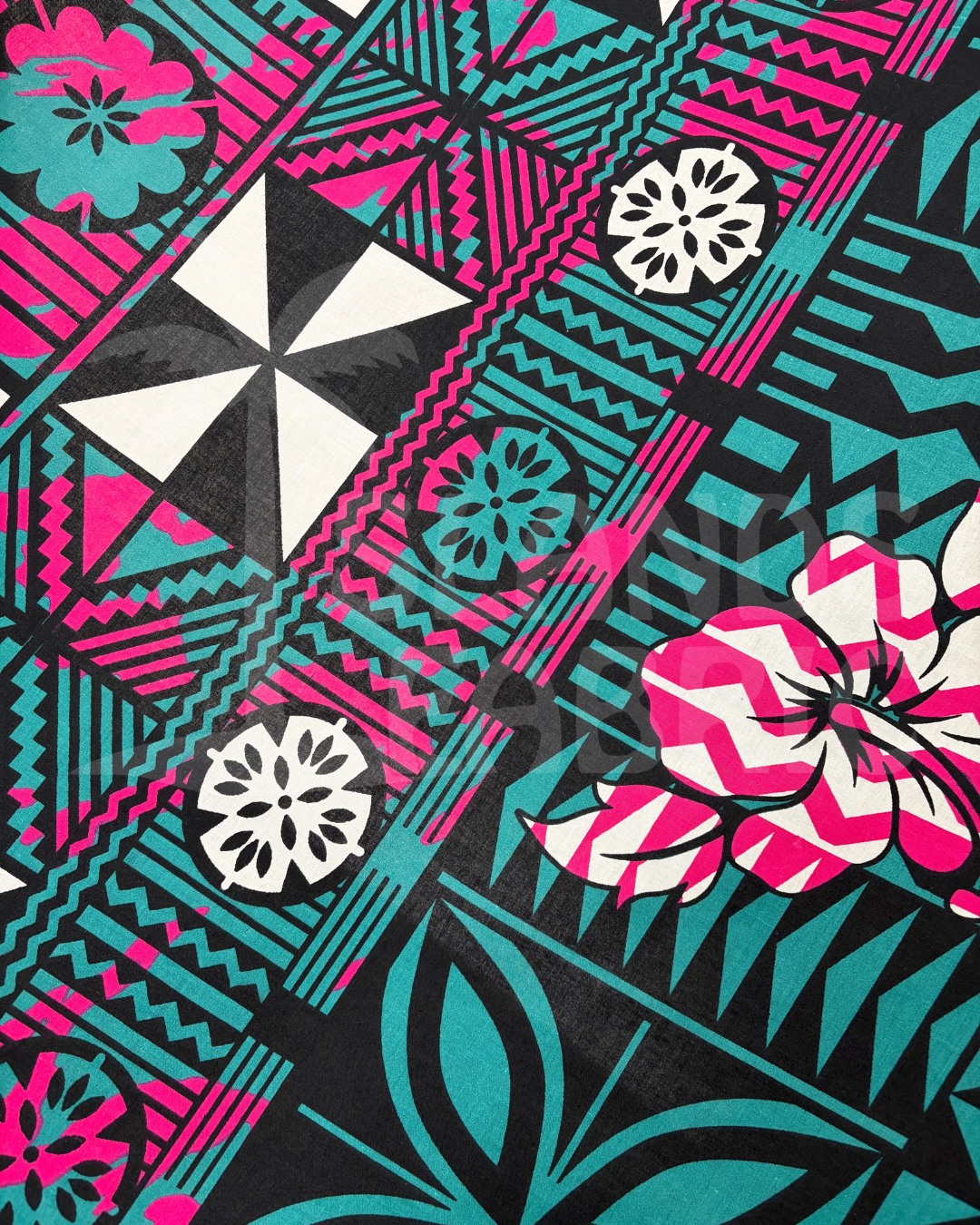 Traditional Polynesian Geometric Flower Design Cotton Fabric | Islands Fabric