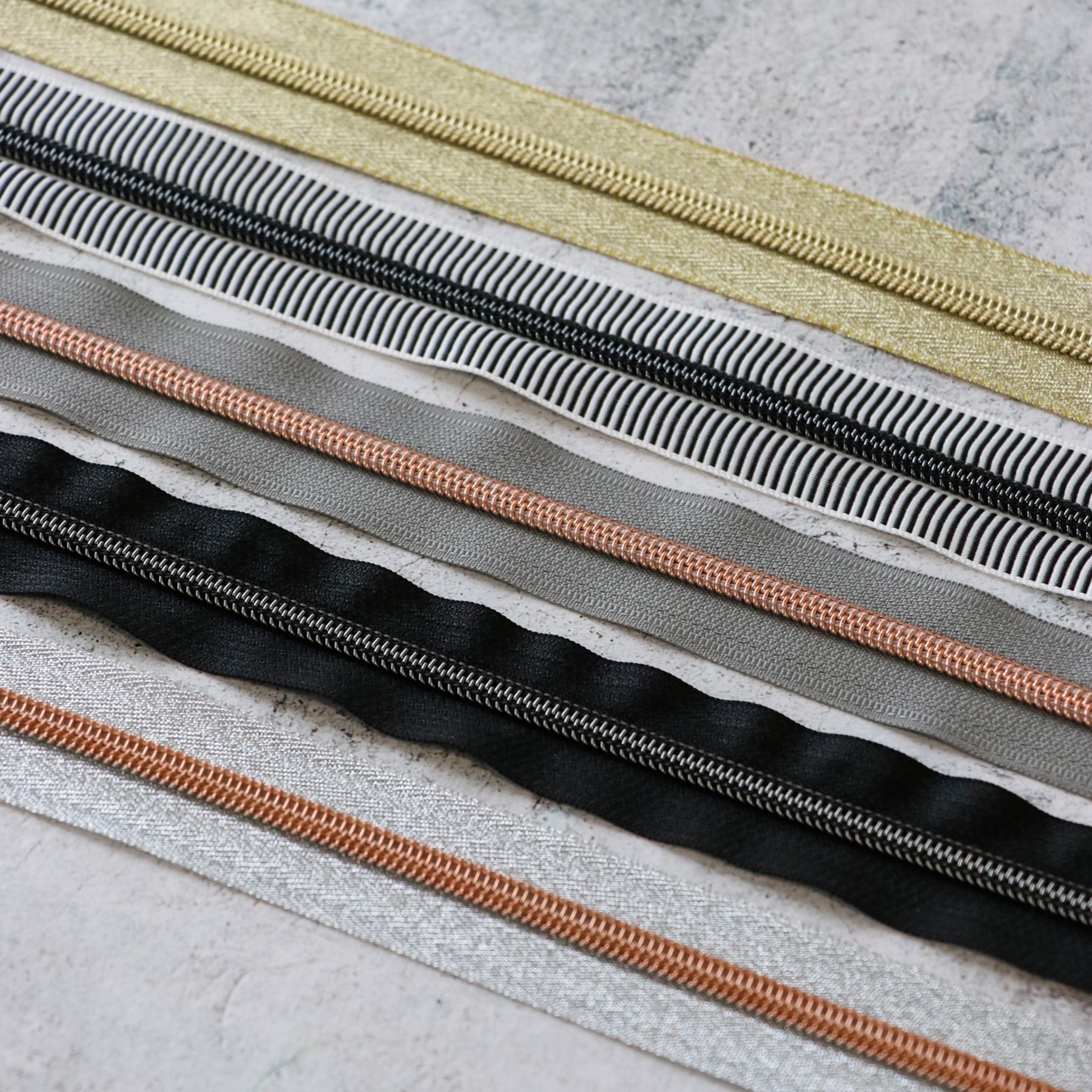 Sallie Tomato Zipper Bundle