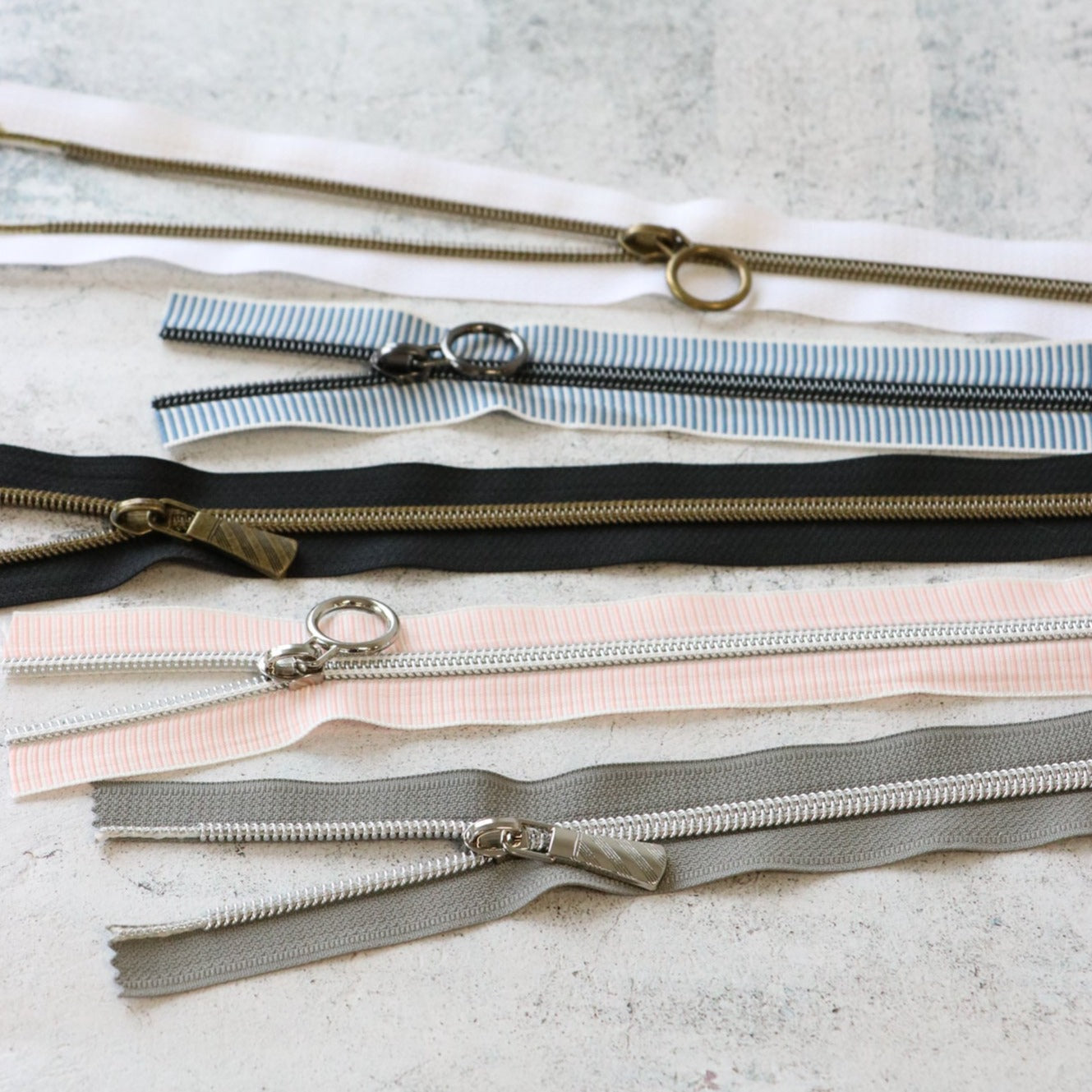 Sallie Tomato Zipper Bundle