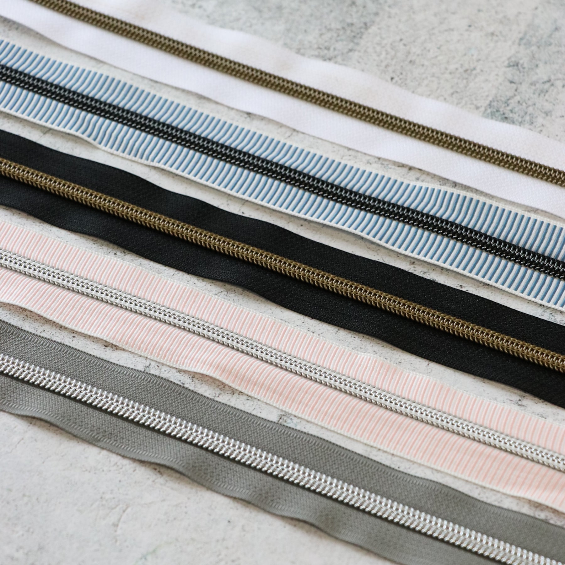 Sallie Tomato Zipper Bundle