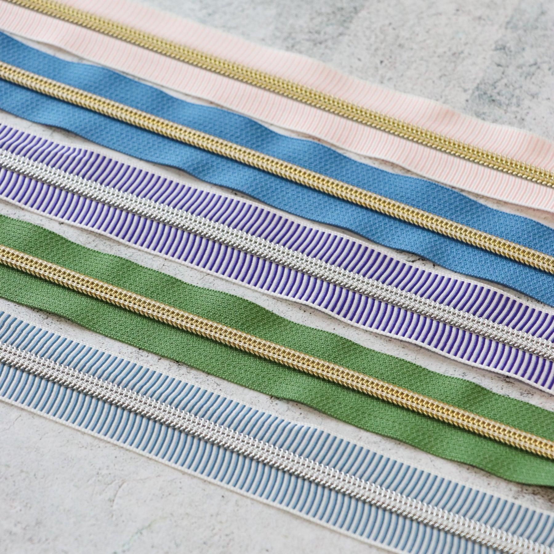 Sallie Tomato Zipper Bundle